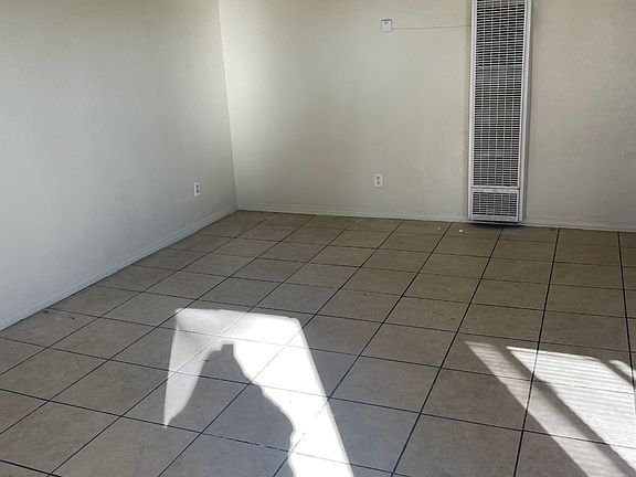 2nd image of 1232 N Sierra Way #10