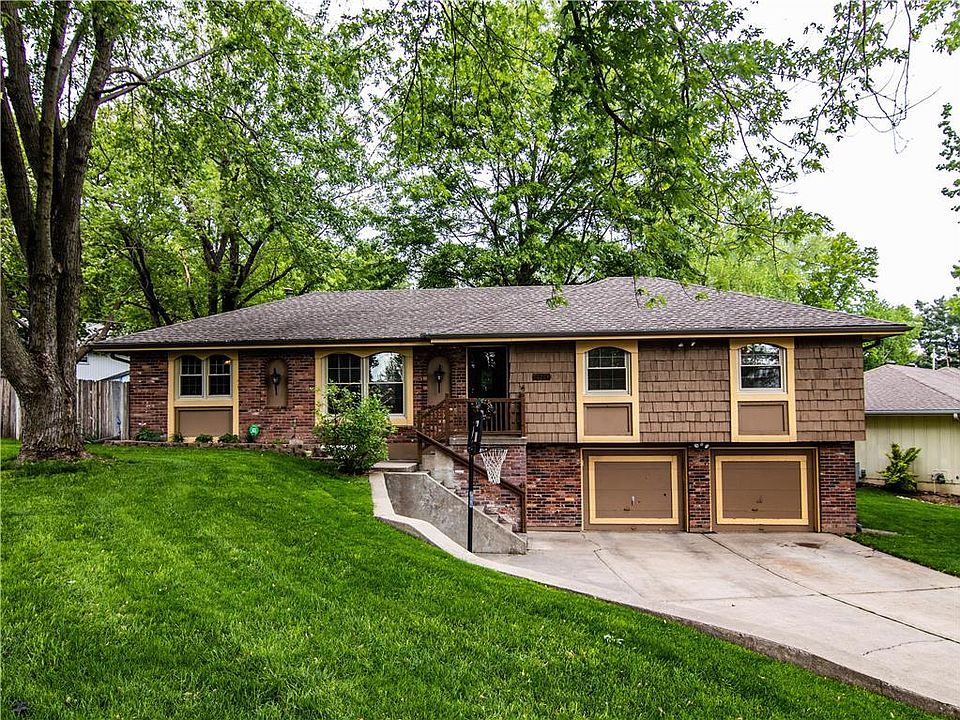 1st image of 2924 Taylor Dr