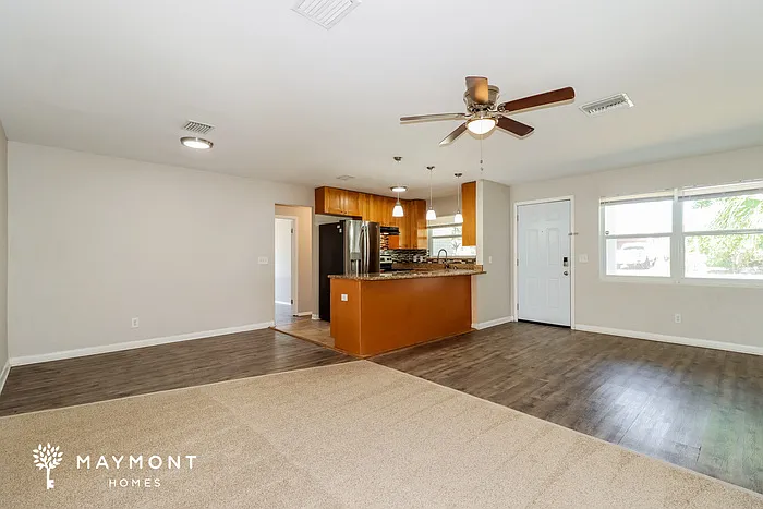 1429 S Evergreen Ave — Photo 6