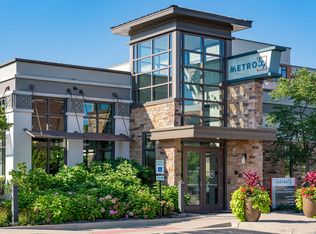 1020 Station Blvd, Aurora, IL 60504
