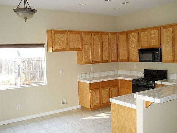 3rd image of 1704 Veneto Ct