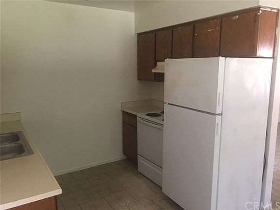 4th image of 454 W Olive Ave