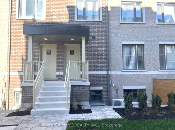 15 William Jackson Way #41, Toronto, ON M8V 3H8