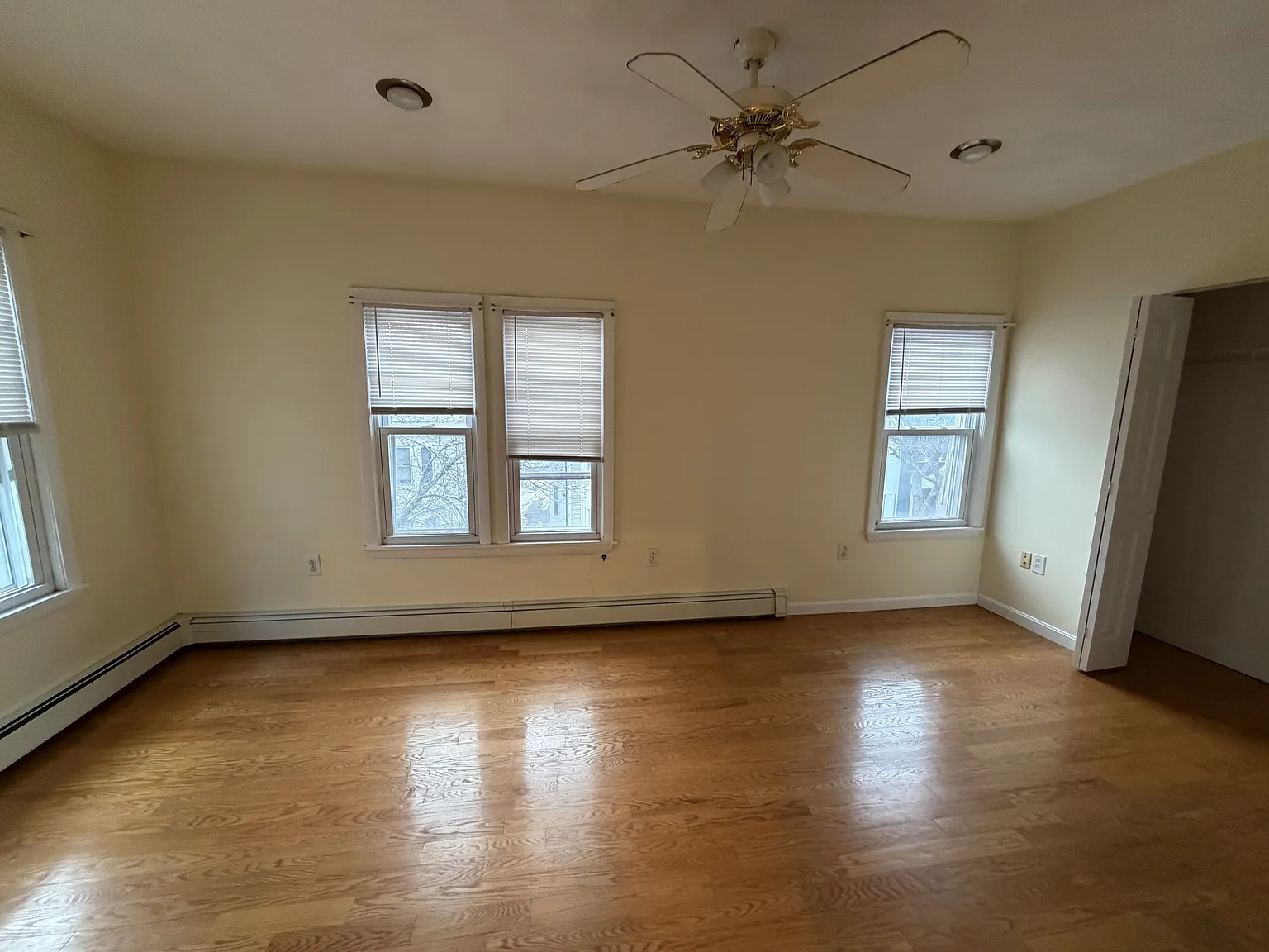 215 Lexington Street - 3 — Photo 4
