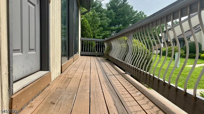 2 bed, 2.5 bath, 1575 sqft, $2,900 — Photo 2