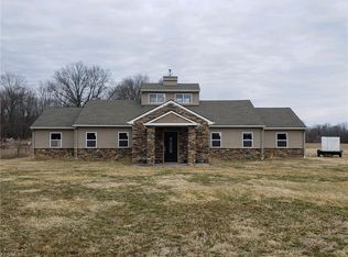 10850 Hopkins Rd, Garrettsville, OH 44231