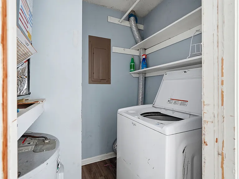 1451 Turkey Ridge Dr #D — Photo 32