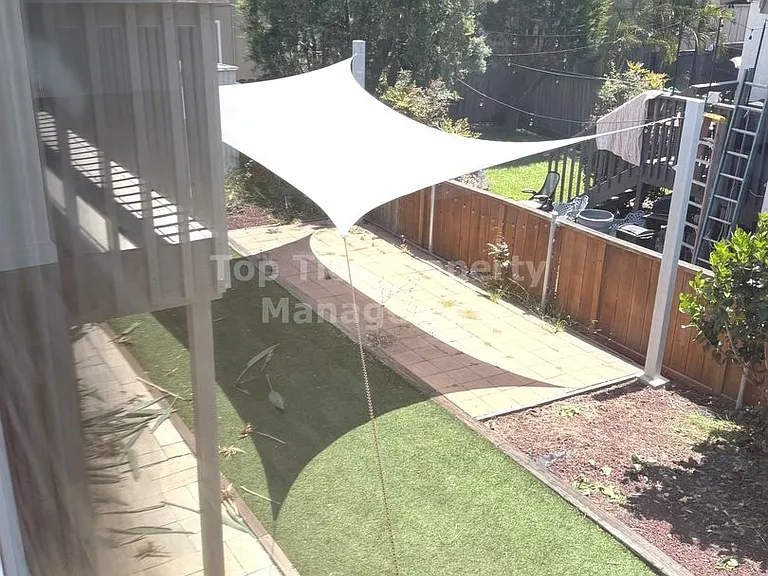 125 Acacia Ave — Photo 41