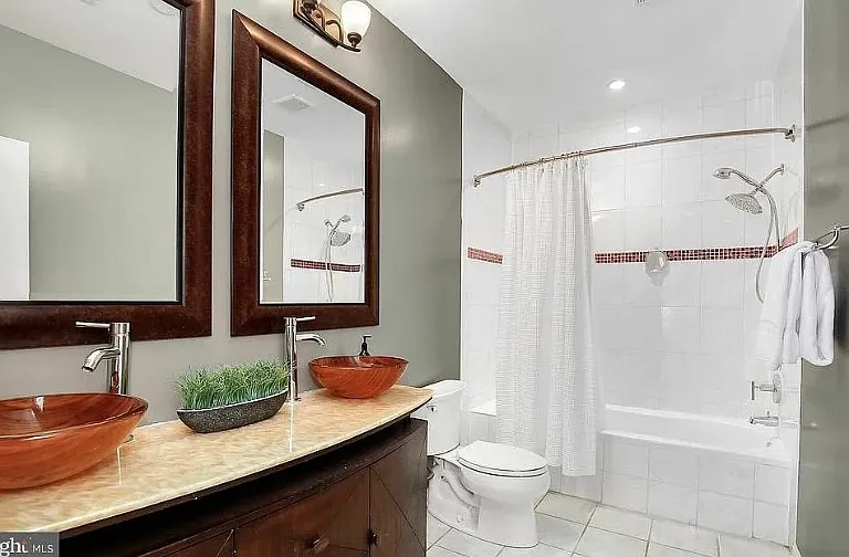 1921 2nd St NE #202 — Photo 6