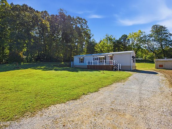 2nd image of 198 Crabtree Hollow Rd