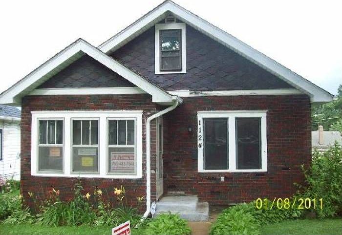 1st image of 1124 Farrington St