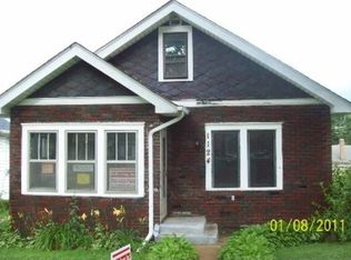 1124 Farrington St, Saint Paul, MN 55117