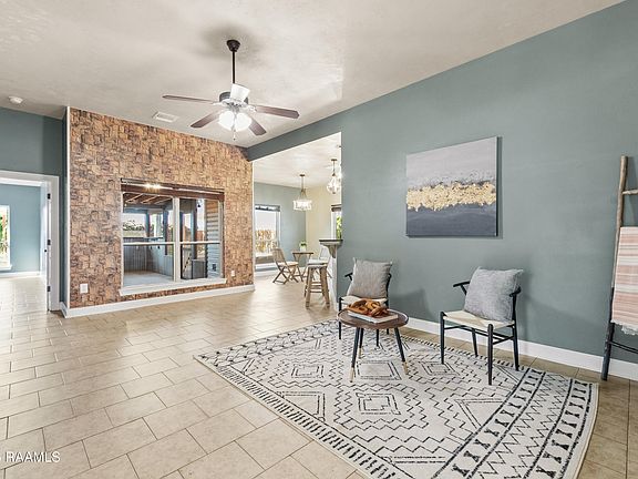 4th image of 107 Cezanne Dr