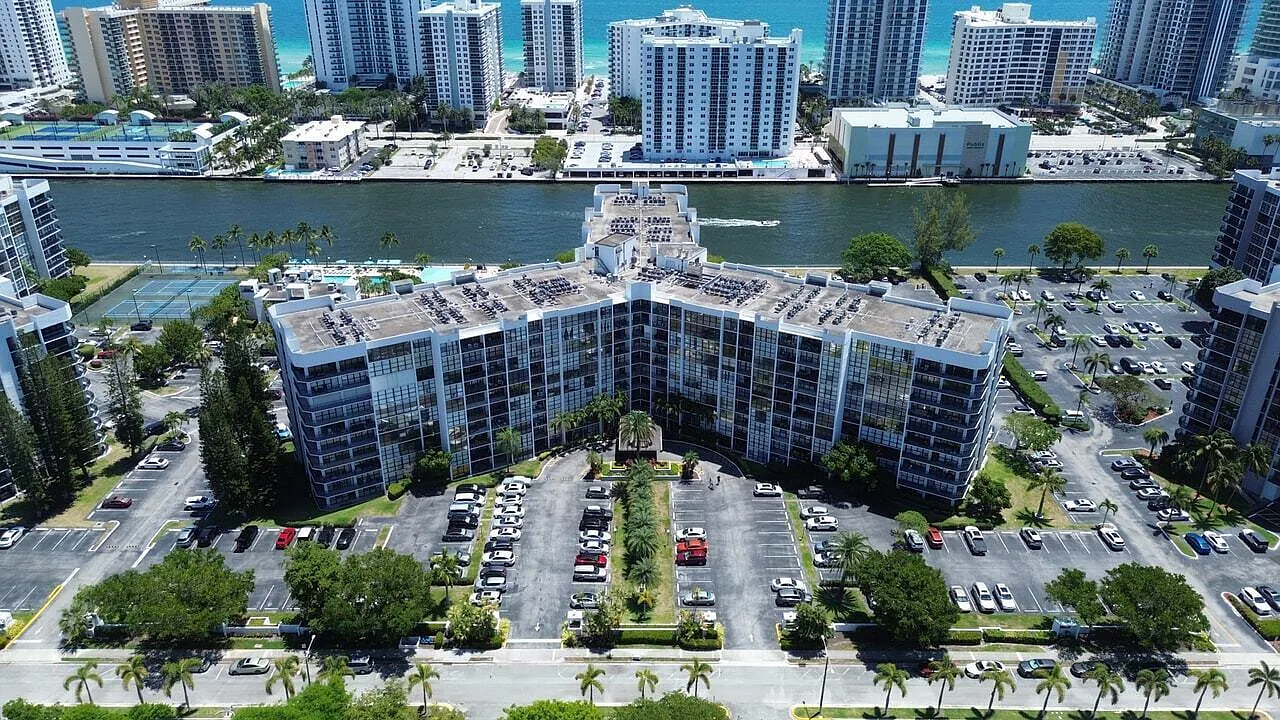 Oceanview Park Condo — Photo 2