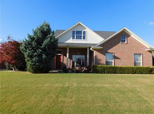 3962 Chesapeake St, Springdale, AR 72762