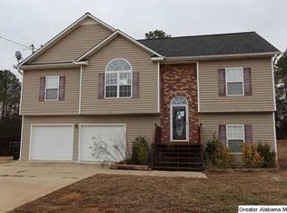 32 Red Oak Ct, Talladega, AL 35160