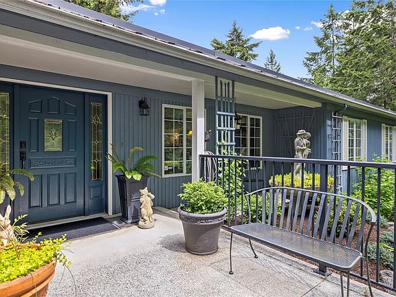 3rd image of 4860 Aho Rd