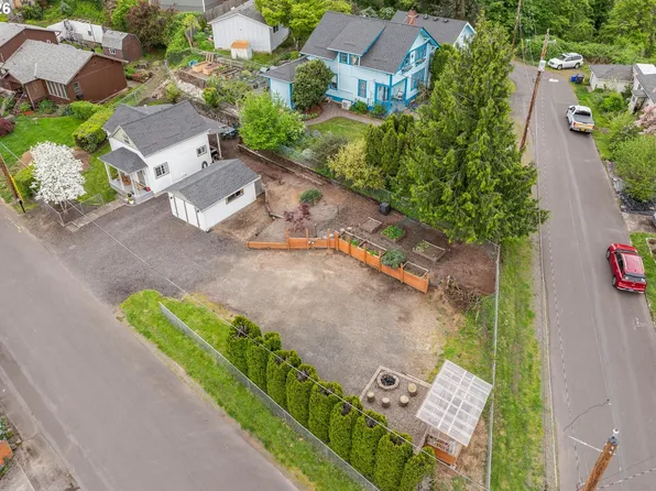 412 Dimick St, Oregon City, OR 97045