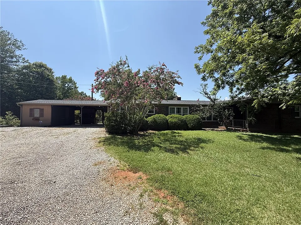 238 Brock Rd