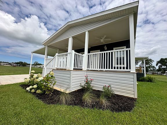 5th image of 7905 Carriage Way