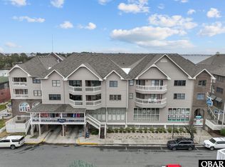 207 Queen Elizabeth Ave APT 17, Manteo, NC 27954