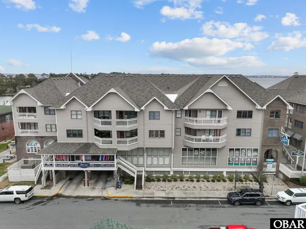 207 Queen Elizabeth Ave APT 17, Manteo, NC 27954