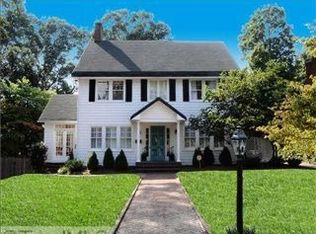 830 Arbor Rd, Winston Salem, NC 27104