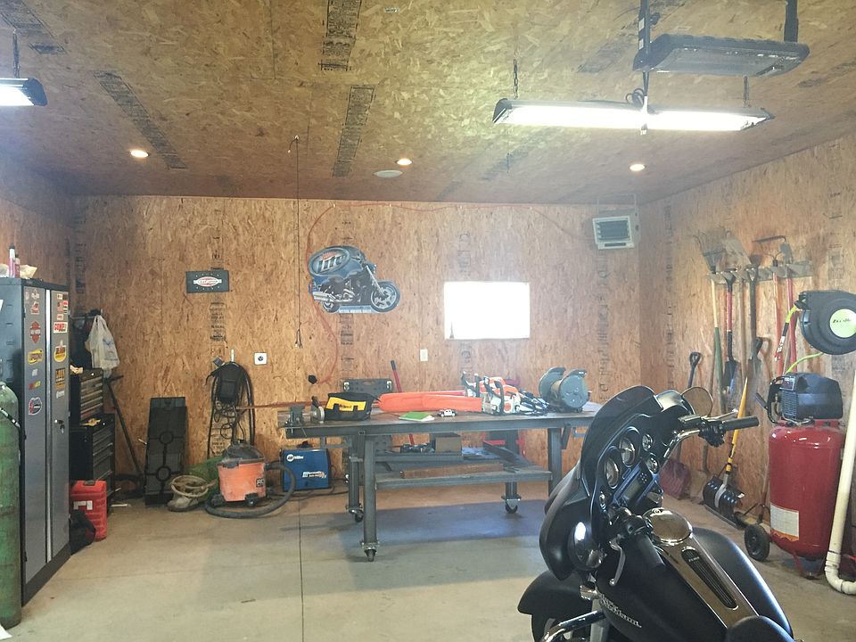 104 Beech St, Boxholm, IA 50040 Zillow