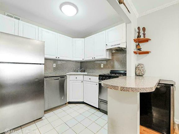4th image of 431 E 82nd St APT 5B