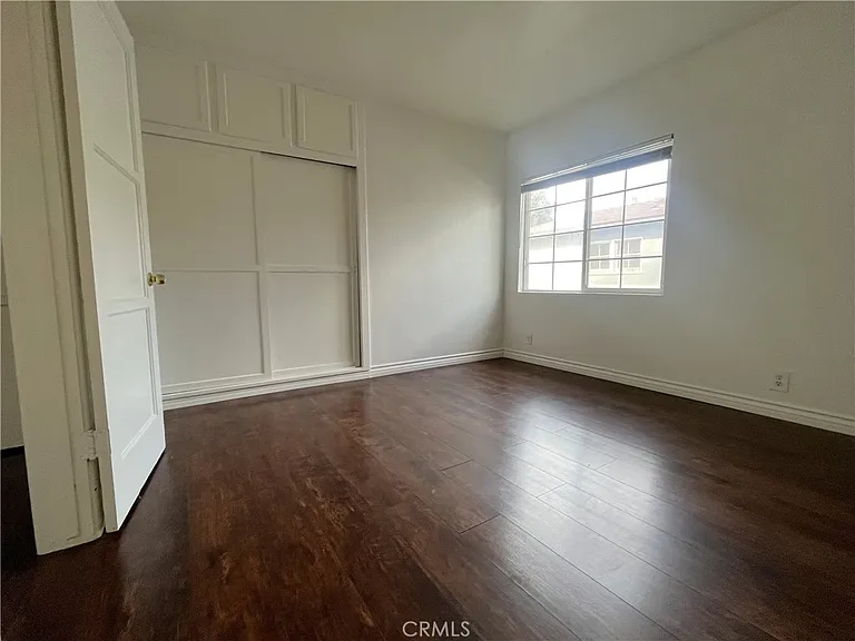 3855 Locust St — Photo 11