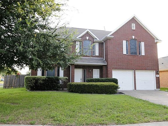 3rd image of 14900 Bescott Dr