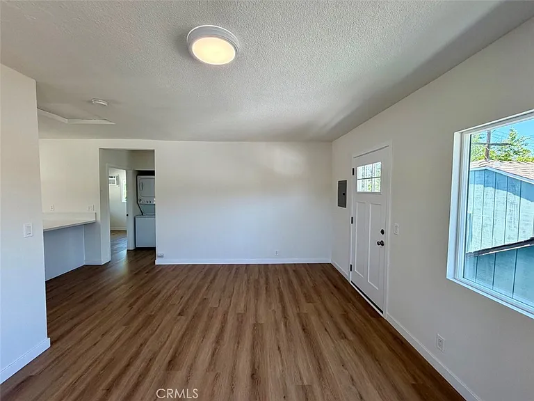 1550 N Avenue 45 — Photo 6
