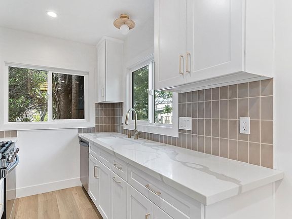 3rd image of 2616 Glendale Blvd #3/4