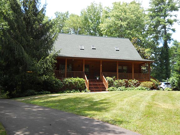 2nd image of 6907 Wooden Rail Ln