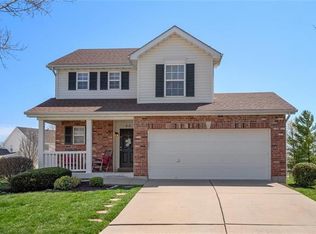 22 Bayhill Village Ct, O'Fallon, MO 63368