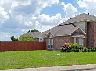 1400 Mount Laurel Ct, Desoto, TX 75115