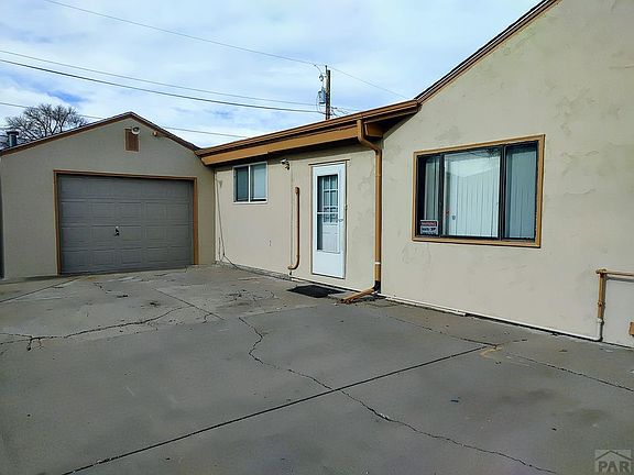 2nd image of 2531 Delphinium St