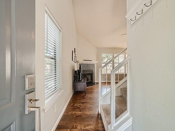 4th image of 7008 Riverton Dr