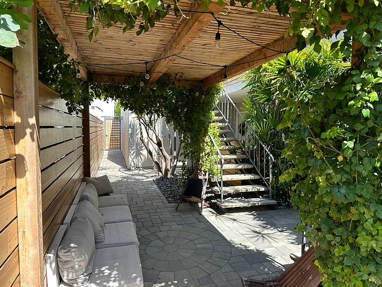 3827 Herbert St #9 — Photo 4