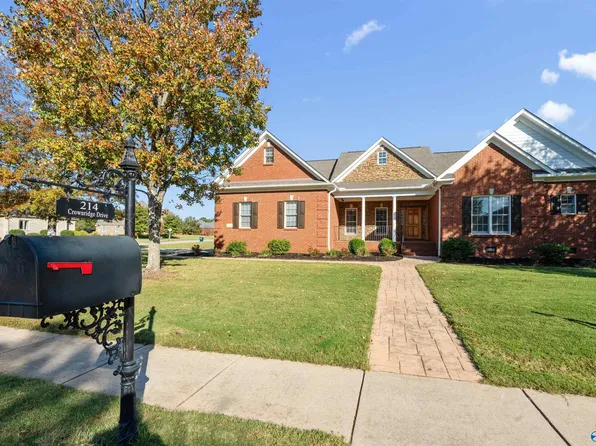 214 Crownridge Dr, Madison, AL 35756