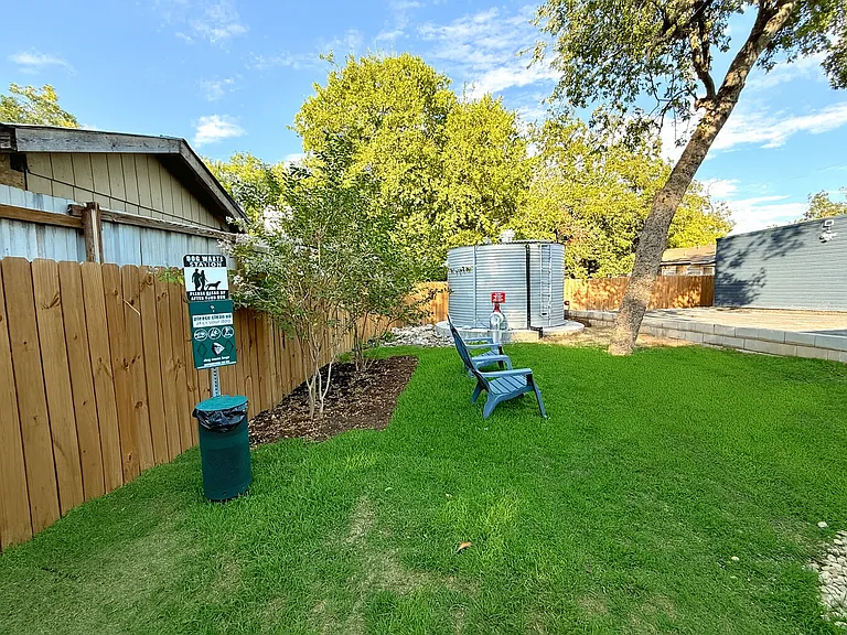 2204 W San Antonio St #3 — Photo 20