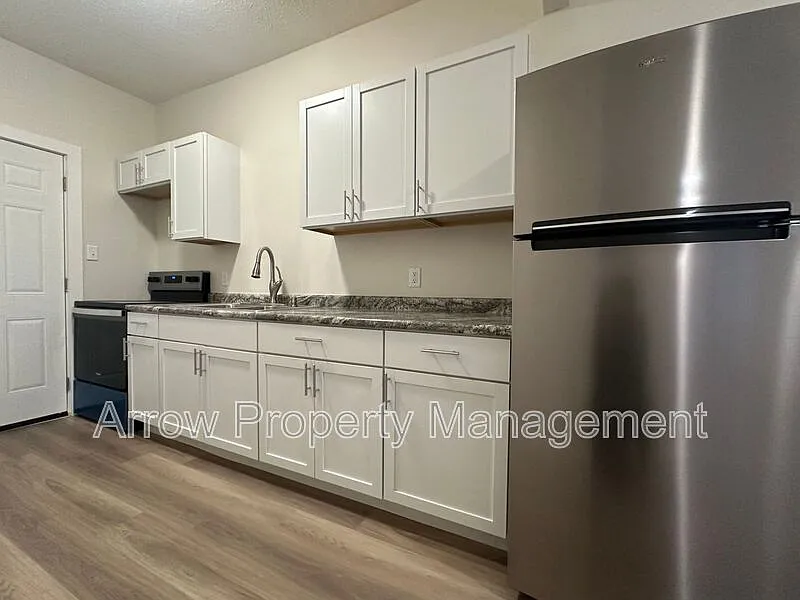 1 bed, 1.0 bath, 630 sqft, $875 — Photo 2