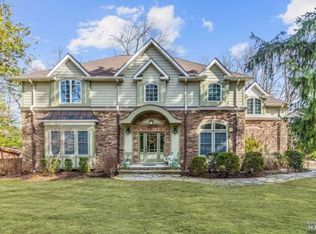 3 Larch Ave, Ramsey, NJ 07446