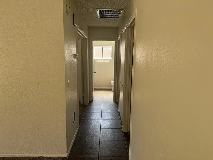 3227 W Helena Dr — Photo 7