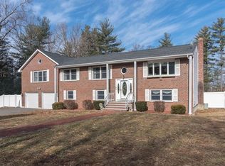 5 Aspen Rd, North Reading, MA 01864