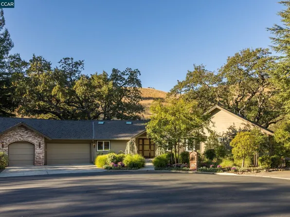 2205 Canyon Oak Ln, Danville, CA 94506