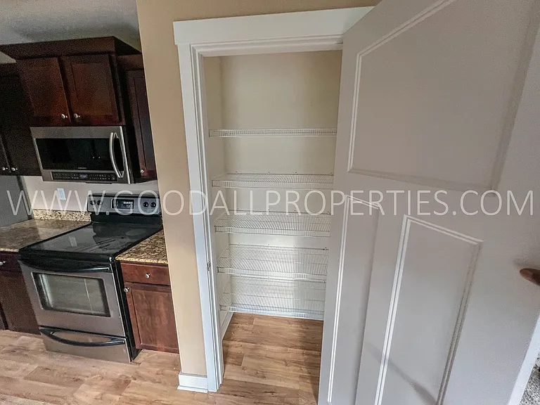 1903 SE Clover Ridge Dr — Photo 7