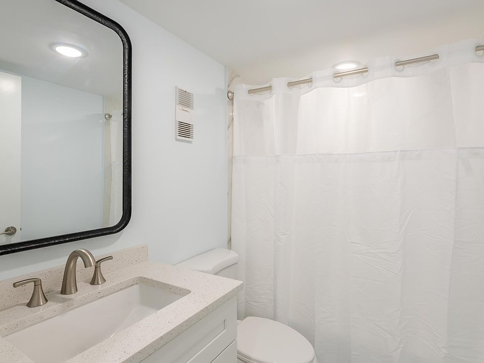 1st image of 6865 Huntington Lane #302