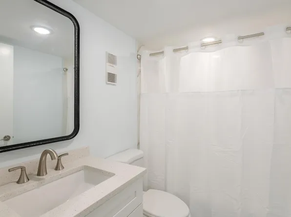 6865 Huntington Lane #302, Delray Beach, FL 33446