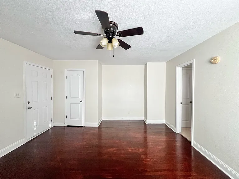 1612 Larue Ave — Photo 18